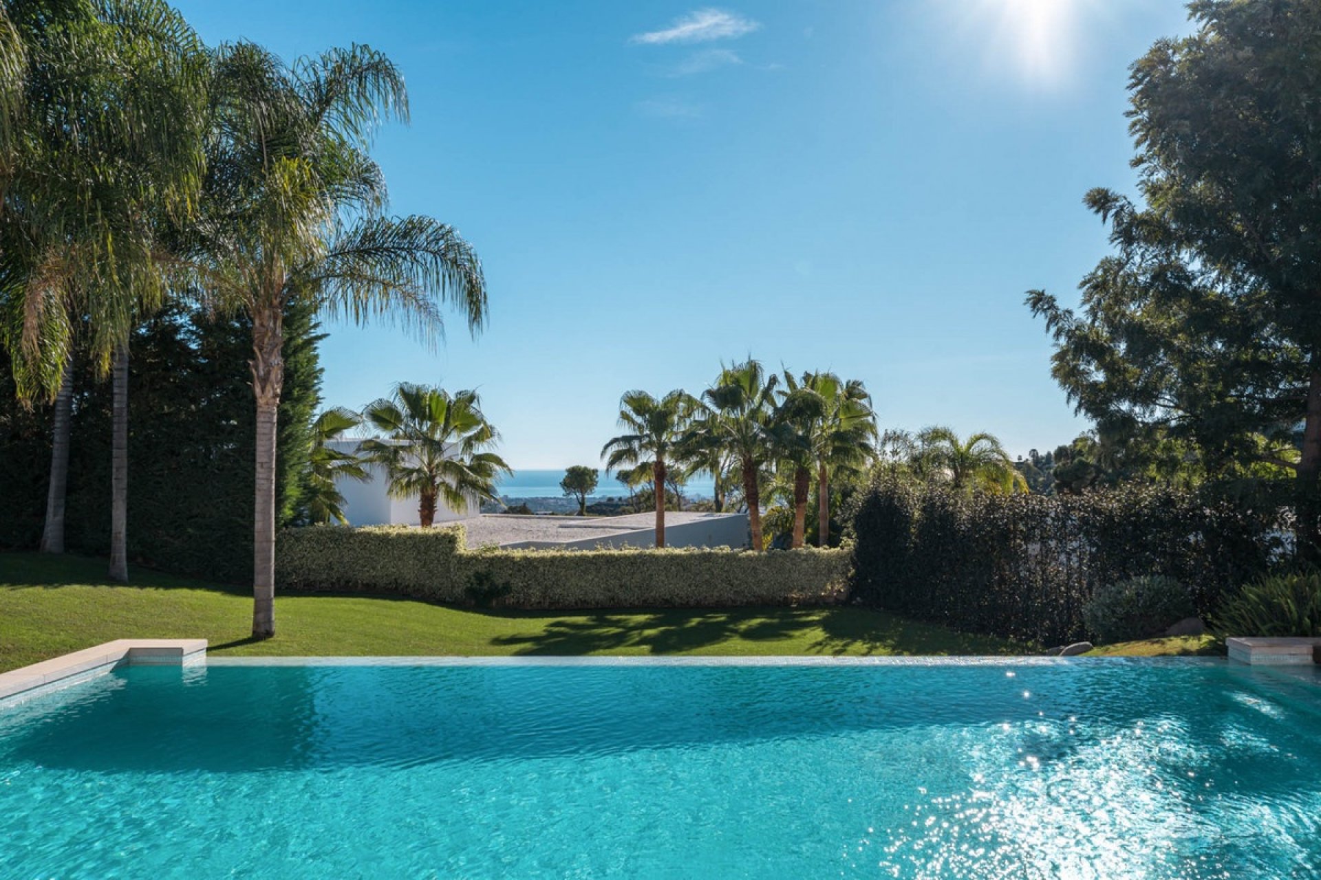Resale - Villa - Benahavís - El Madroñal