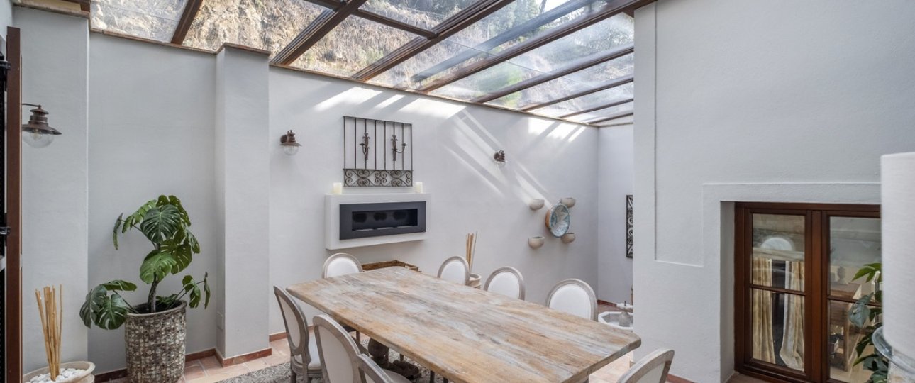 Resale - Villa - Benahavís - El Madroñal