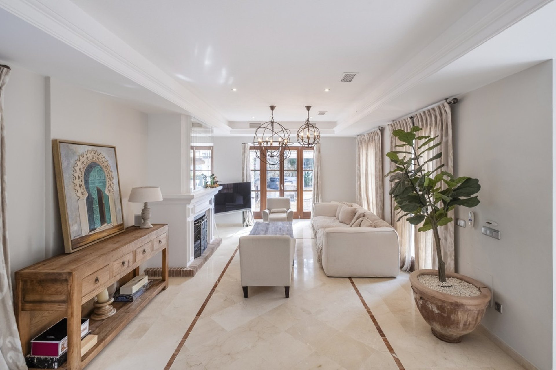 Resale - Villa - Benahavís - El Madroñal