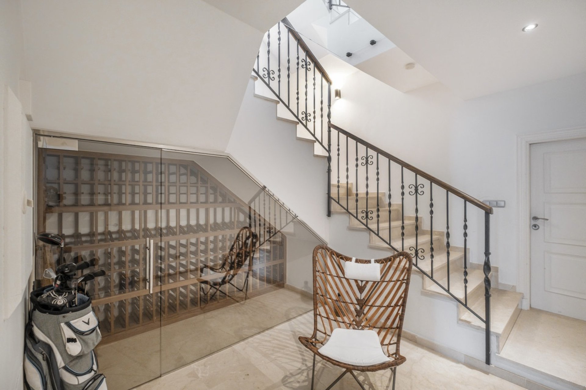 Resale - Villa - Benahavís - El Madroñal