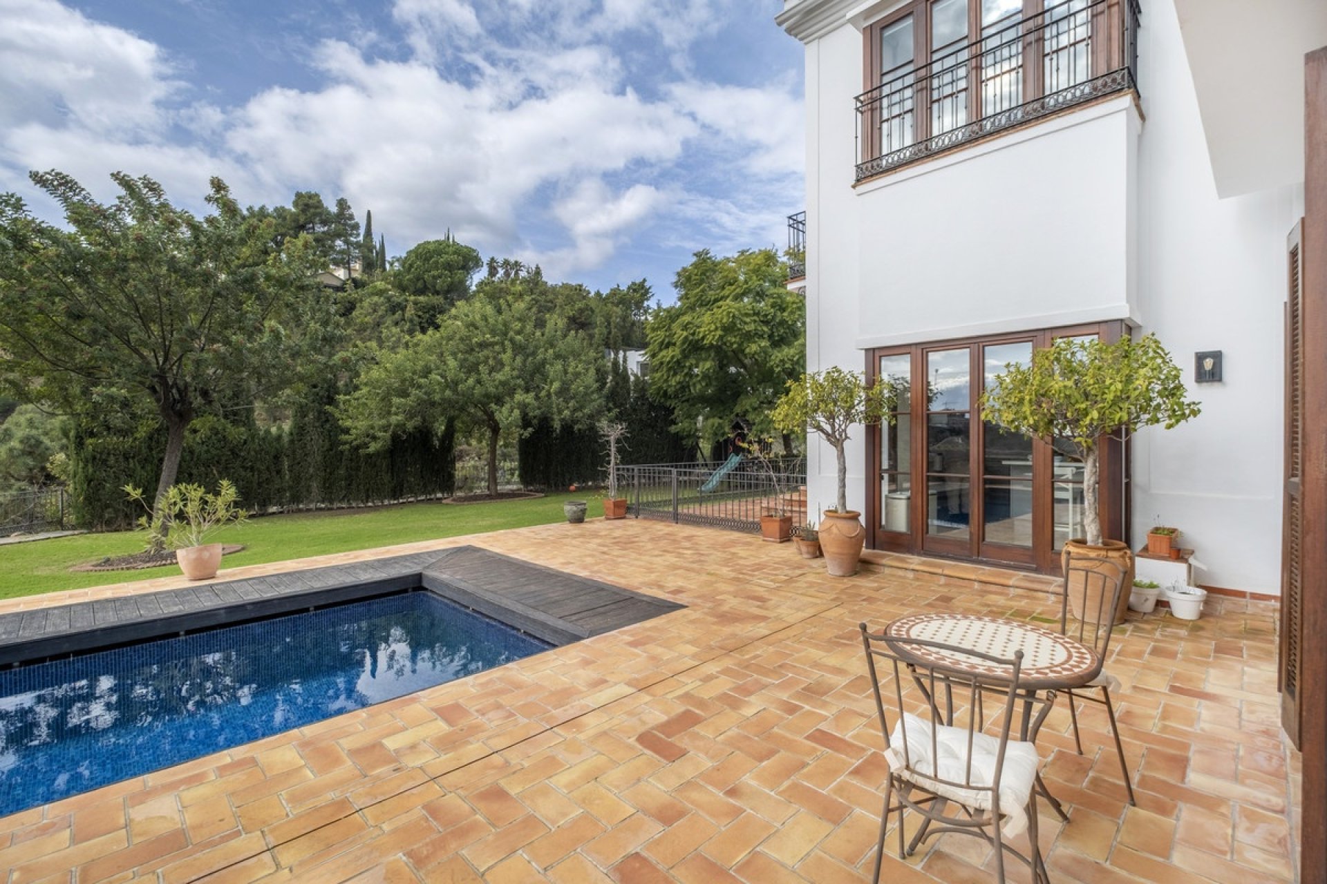 Resale - Villa - Benahavís - El Madroñal