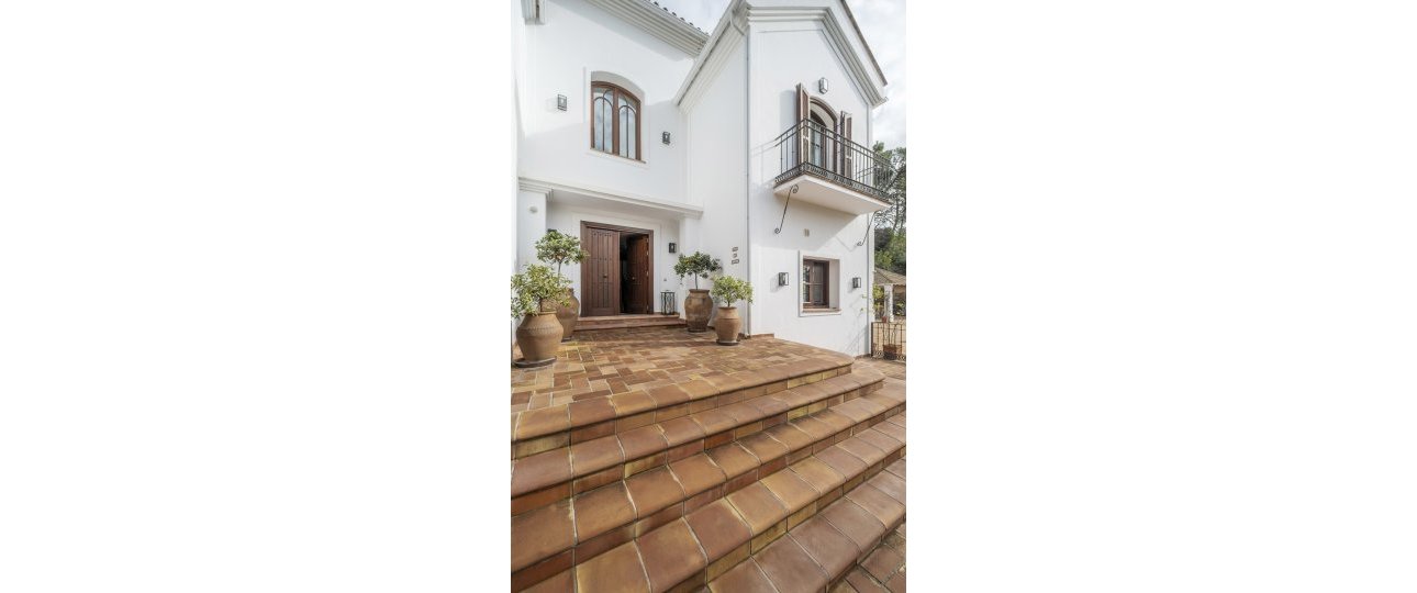 Resale - Villa - Benahavís - El Madroñal