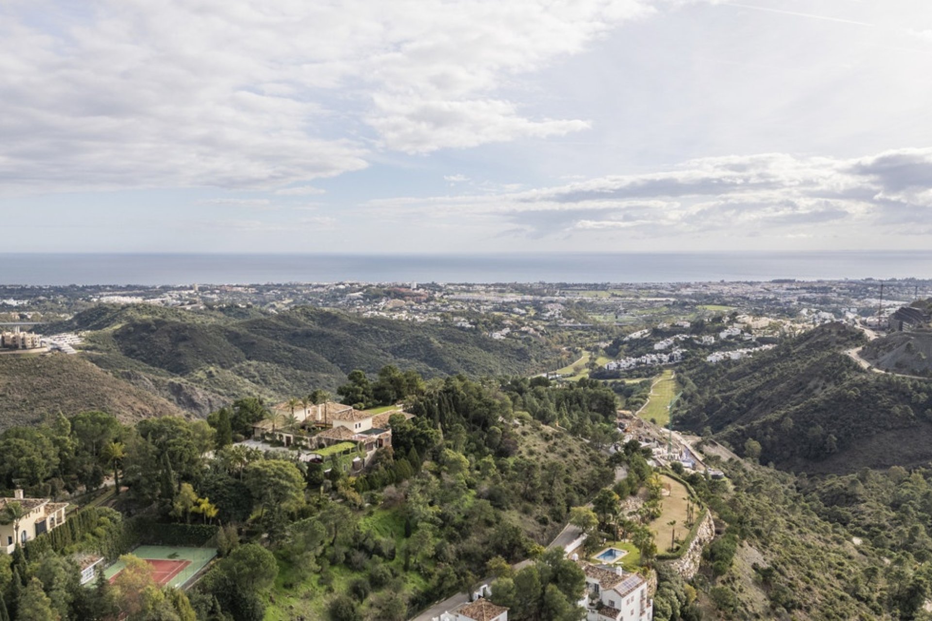 Resale - Villa - Benahavís - El Madroñal