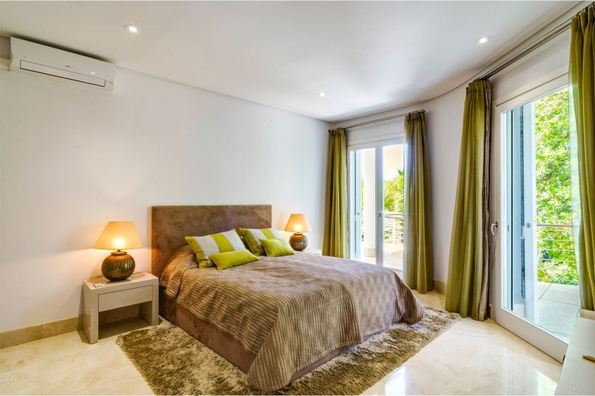 Resale - Villa - Benahavís - El Madroñal