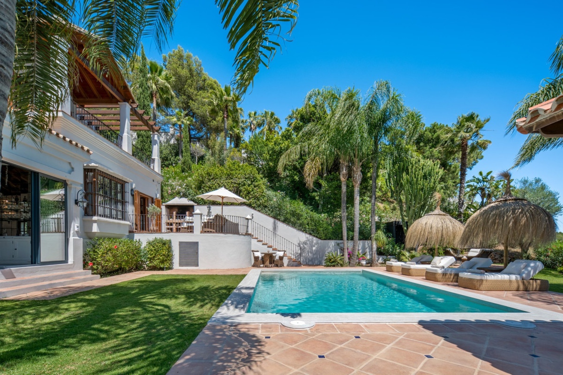 Resale - Villa - Benahavís - El Madroñal