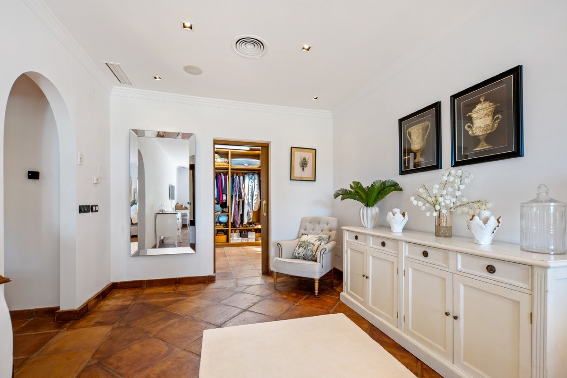Resale - Villa - Benahavís - El Madroñal
