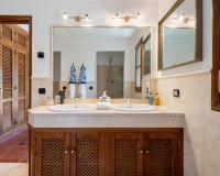 Resale - Villa - Benahavís - El Madroñal