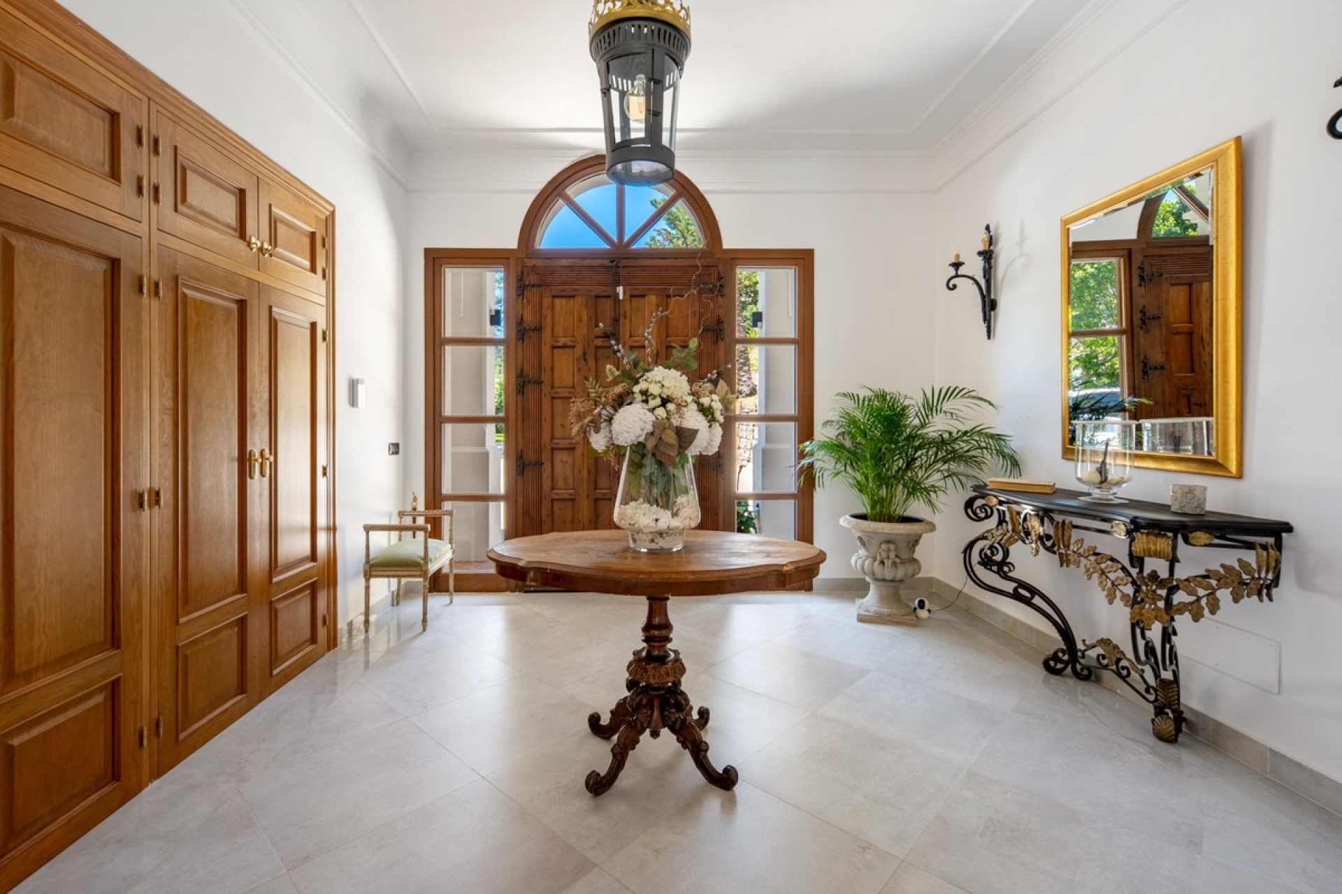 Resale - Villa - Benahavís - El Madroñal