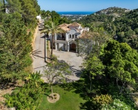 Resale - Villa - Benahavís - El Madroñal