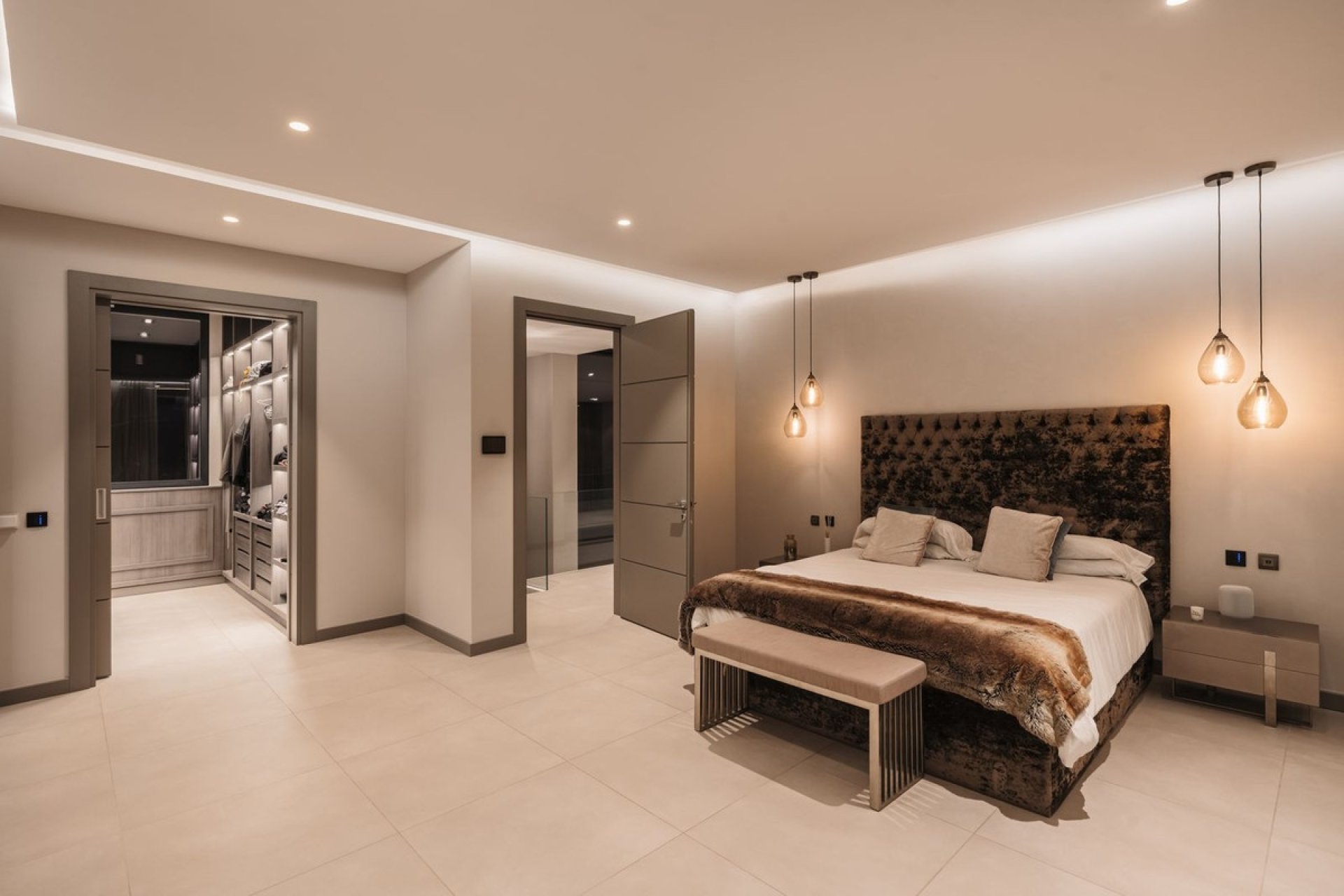 Resale - Villa - Benahavís - El Madroñal