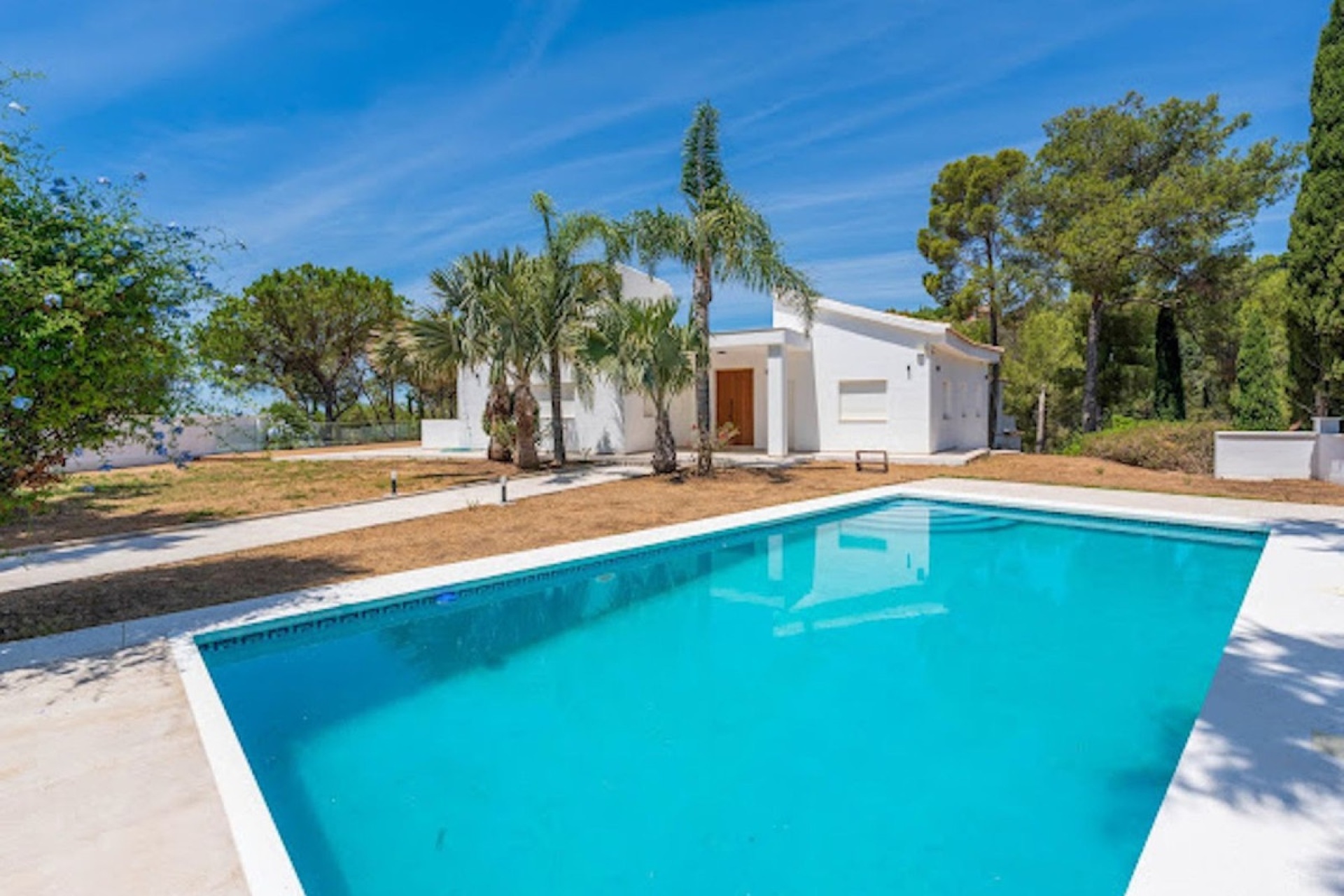 Resale - Villa - Benahavís - El Madroñal