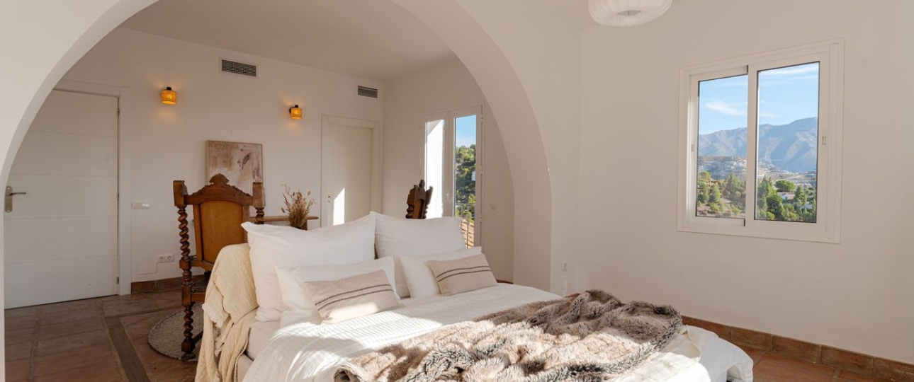 Resale - Villa - Benahavís - El Madroñal