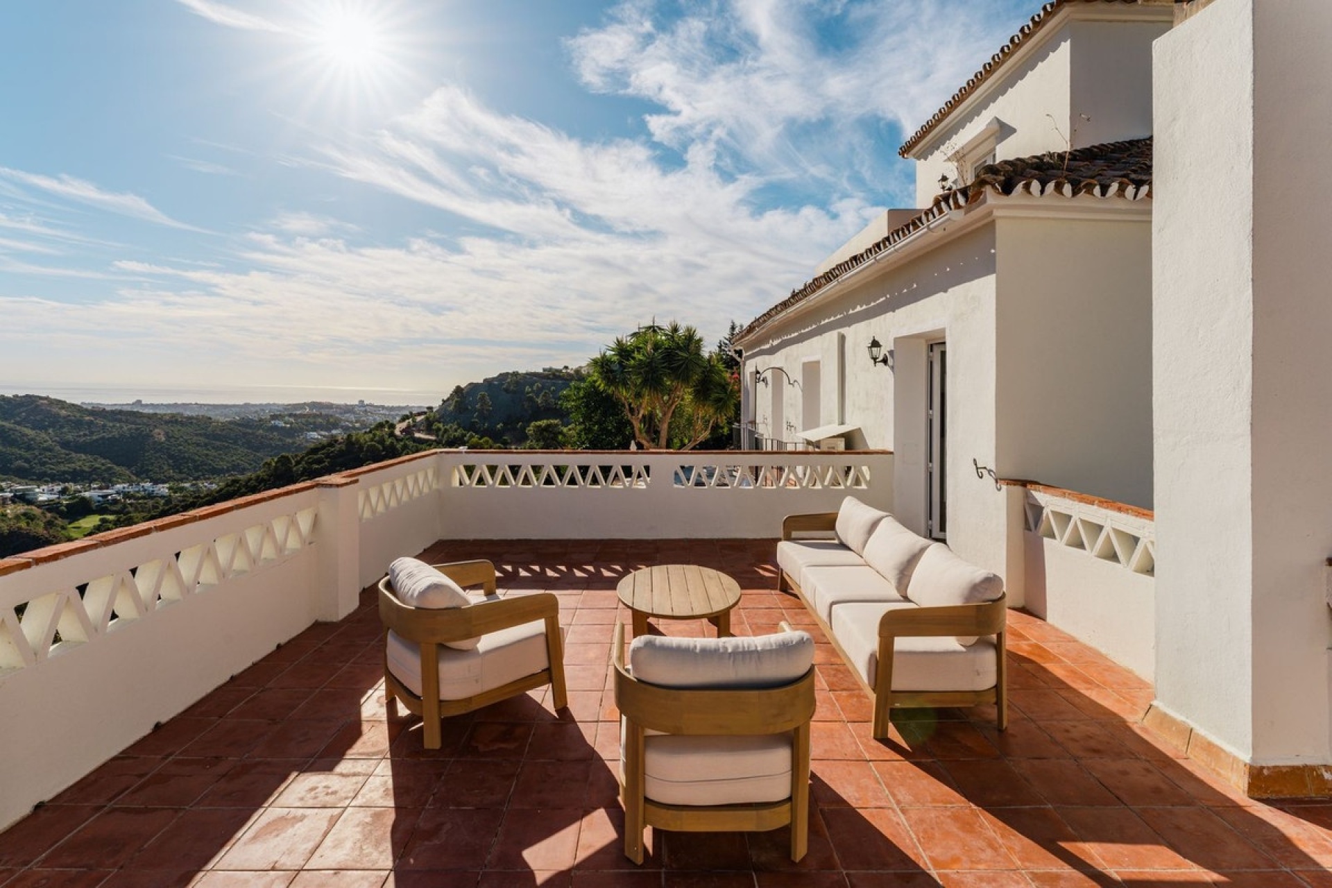 Resale - Villa - Benahavís - El Madroñal