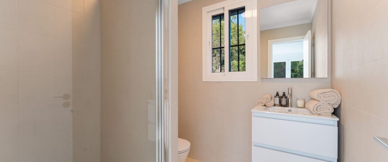 Resale - Villa - Benahavís - El Madroñal