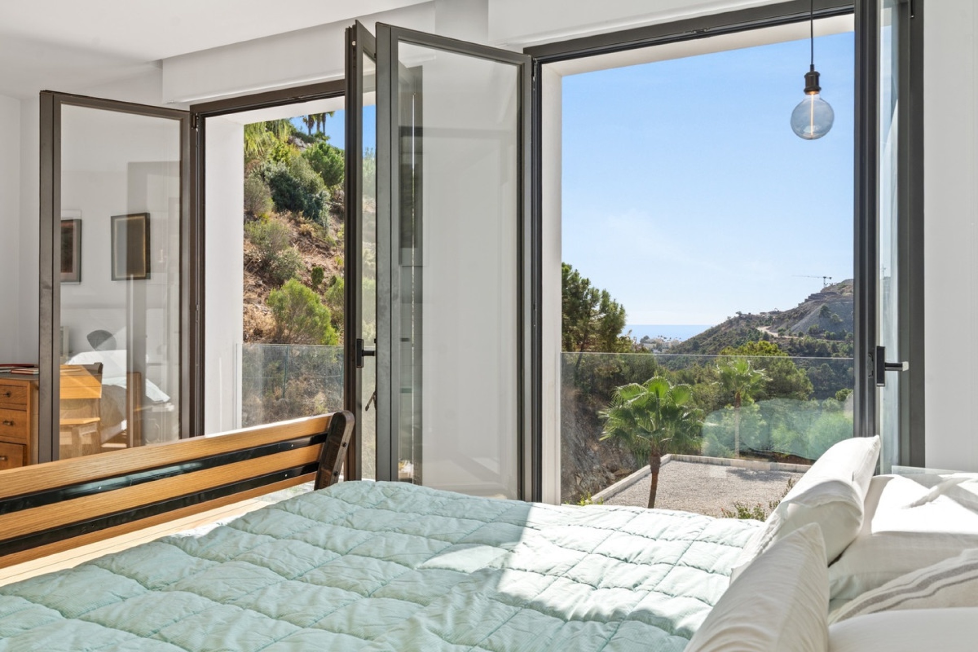 Resale - Villa - Benahavís - El Madroñal