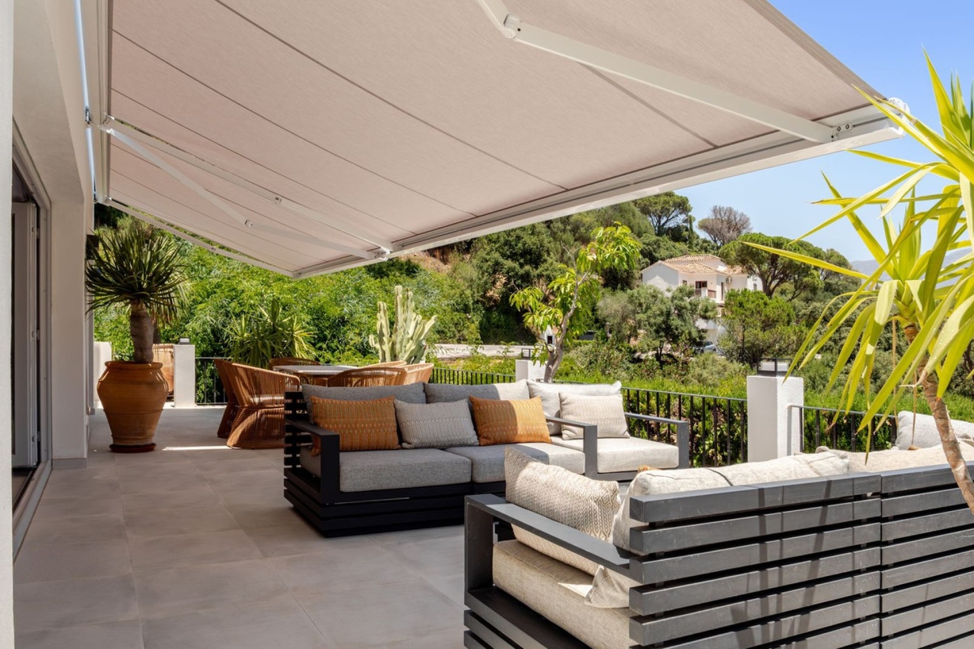 Resale - Villa - Benahavís - El Madroñal