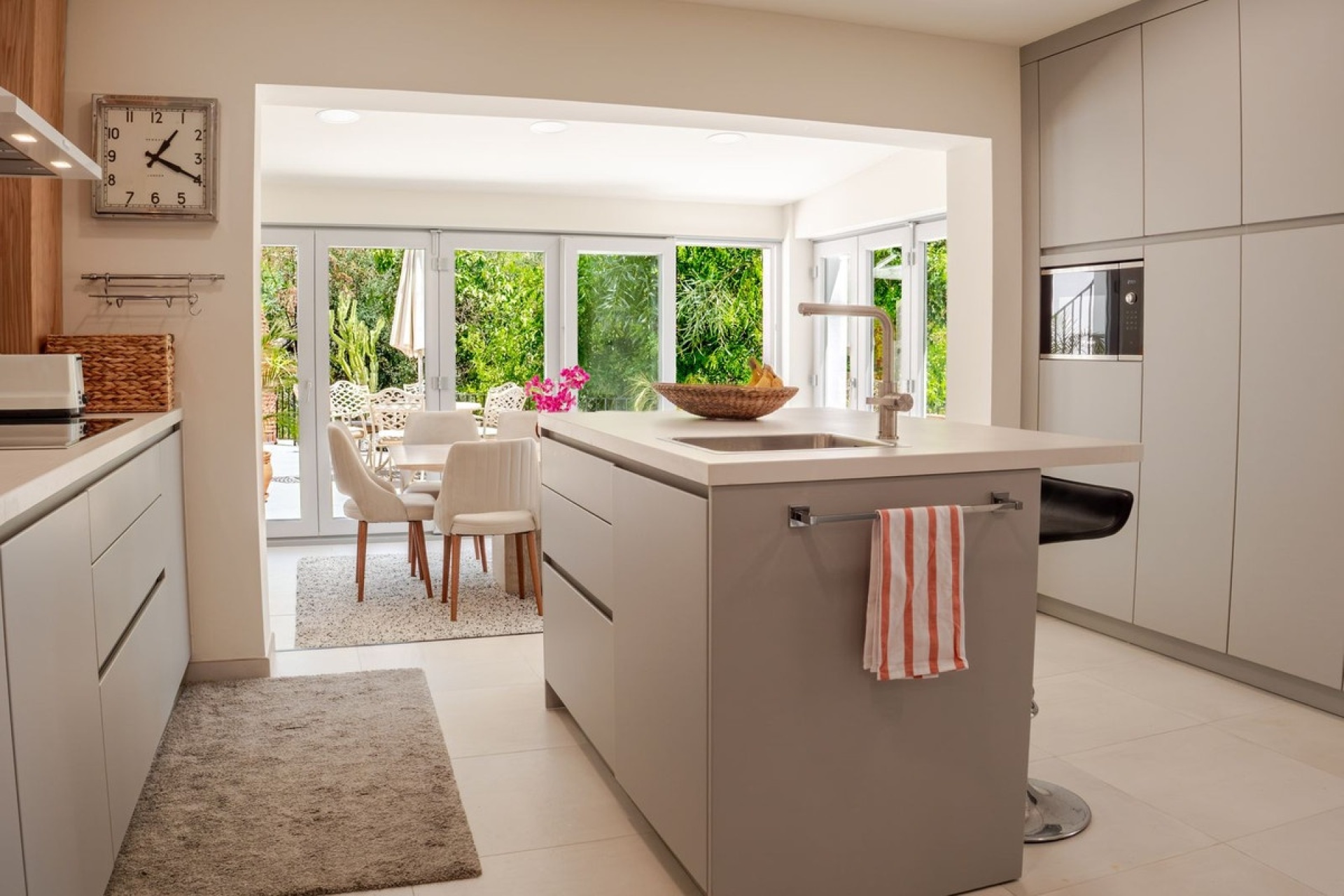 Resale - Villa - Benahavís - El Madroñal