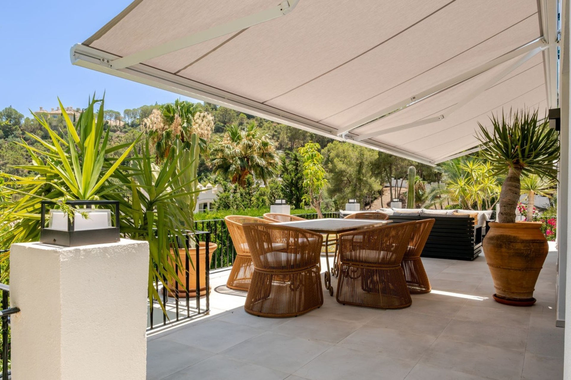 Resale - Villa - Benahavís - El Madroñal
