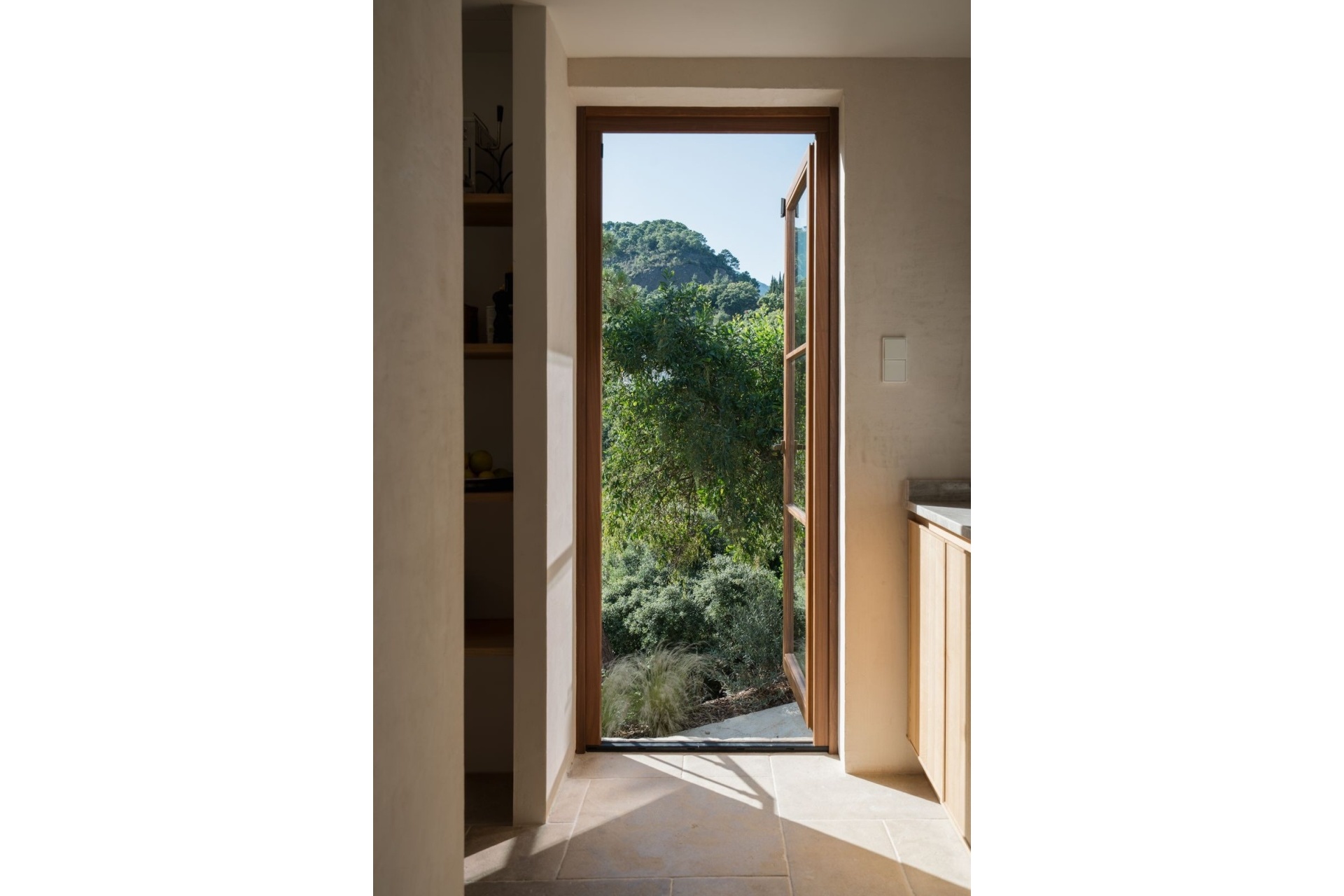 Resale - Villa - Benahavís - El Madroñal