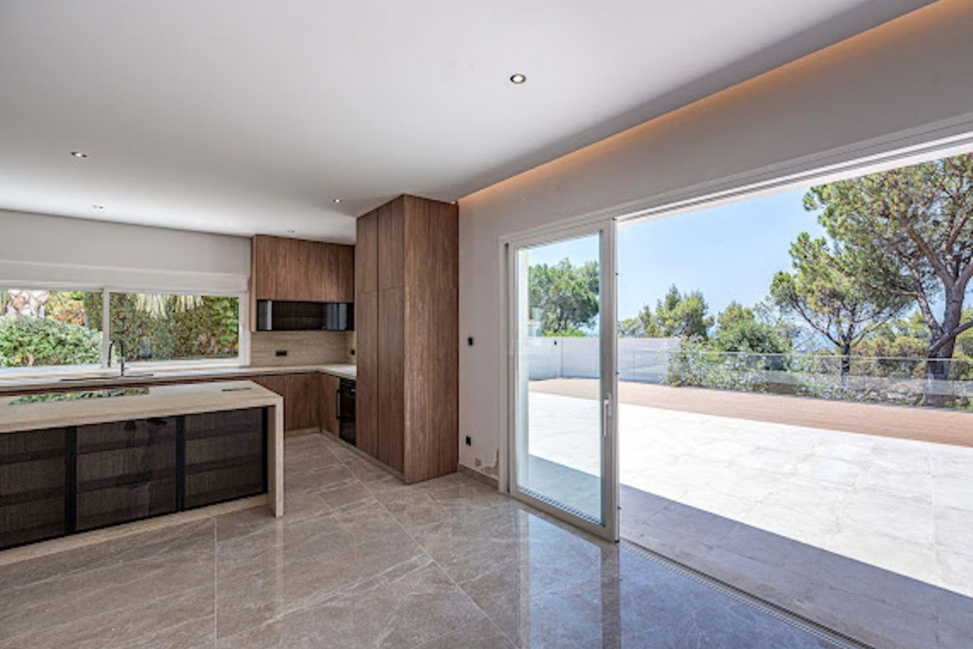Resale - Villa - Benahavís - El Madroñal