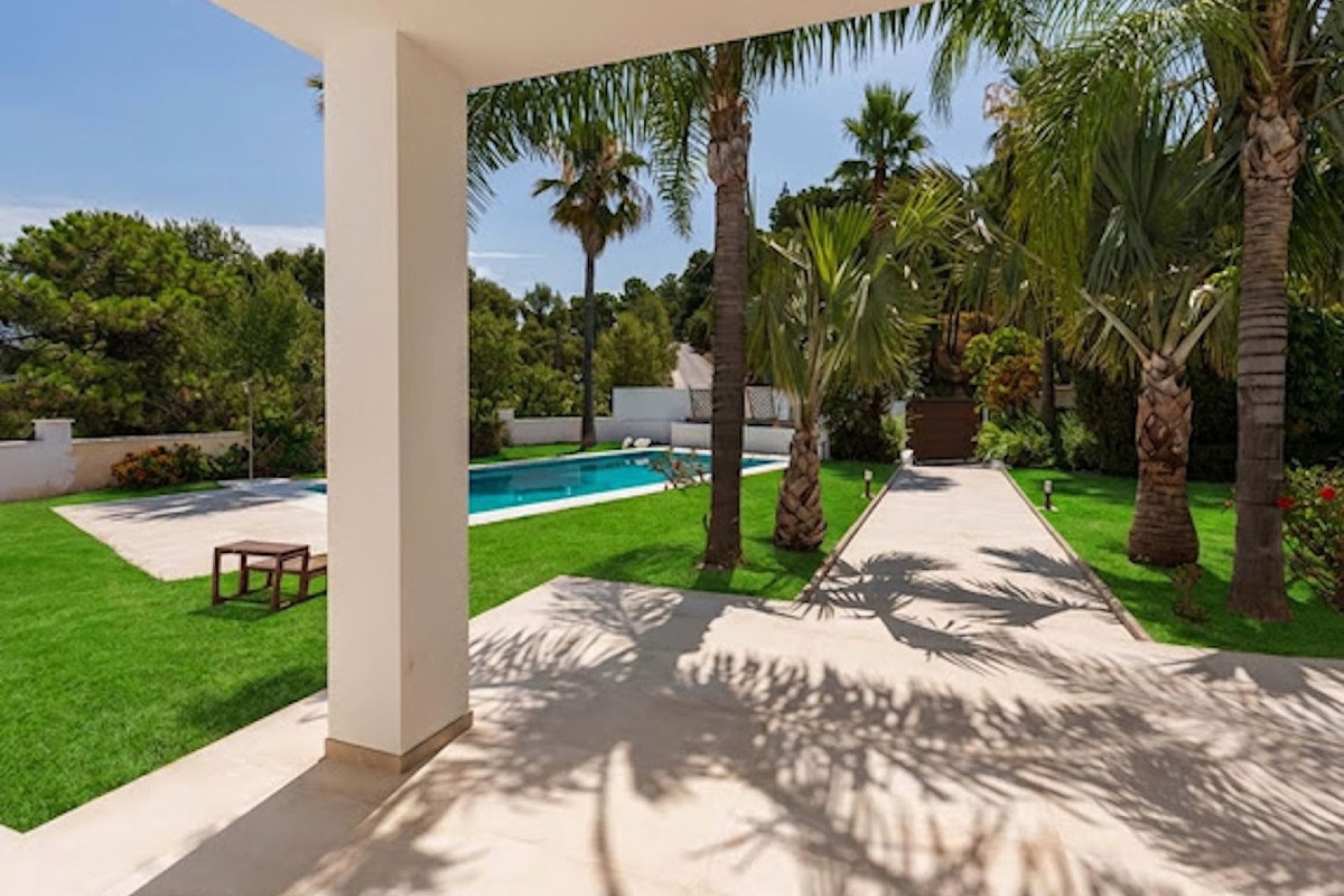 Resale - Villa - Benahavís - El Madroñal