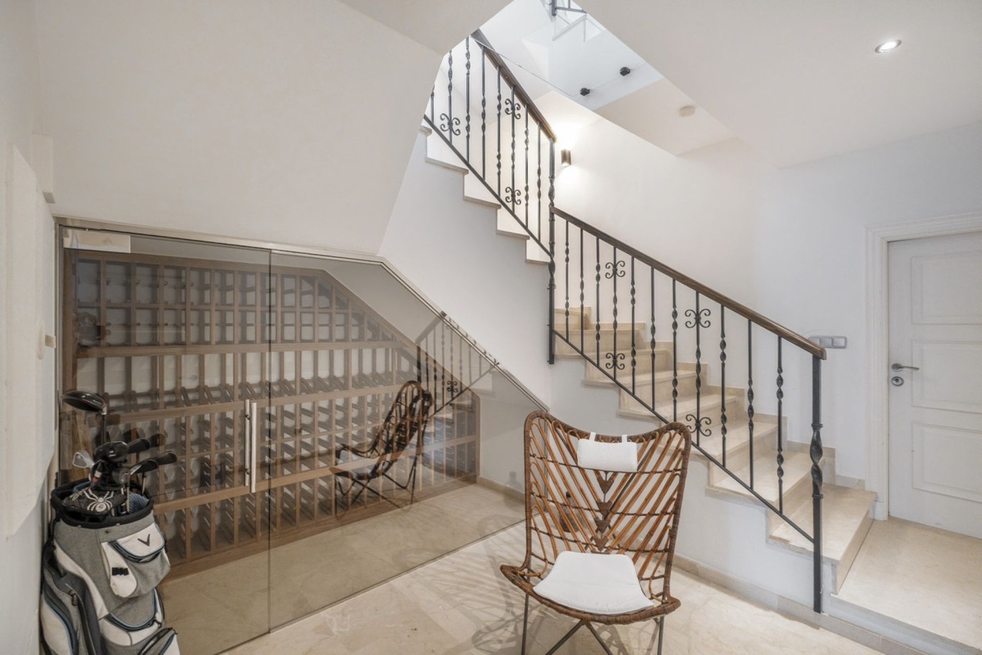 Resale - Villa - Benahavís - El Madroñal