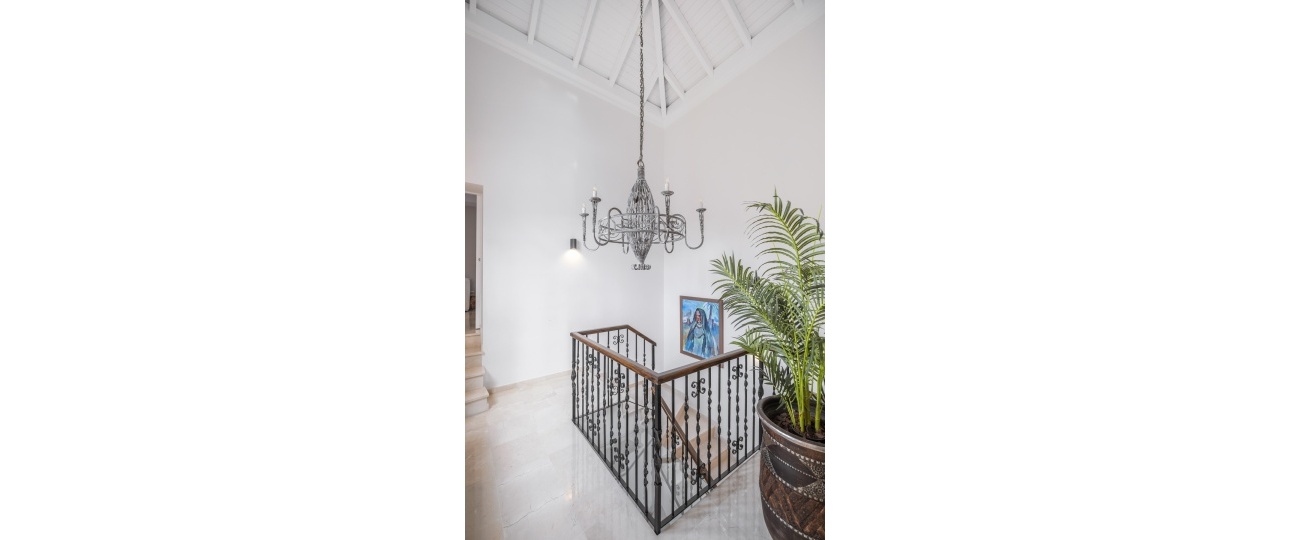 Resale - Villa - Benahavís - El Madroñal