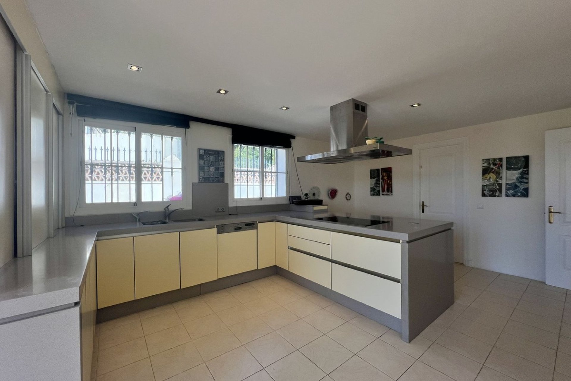 Resale - Villa - Benahavís - La Quinta