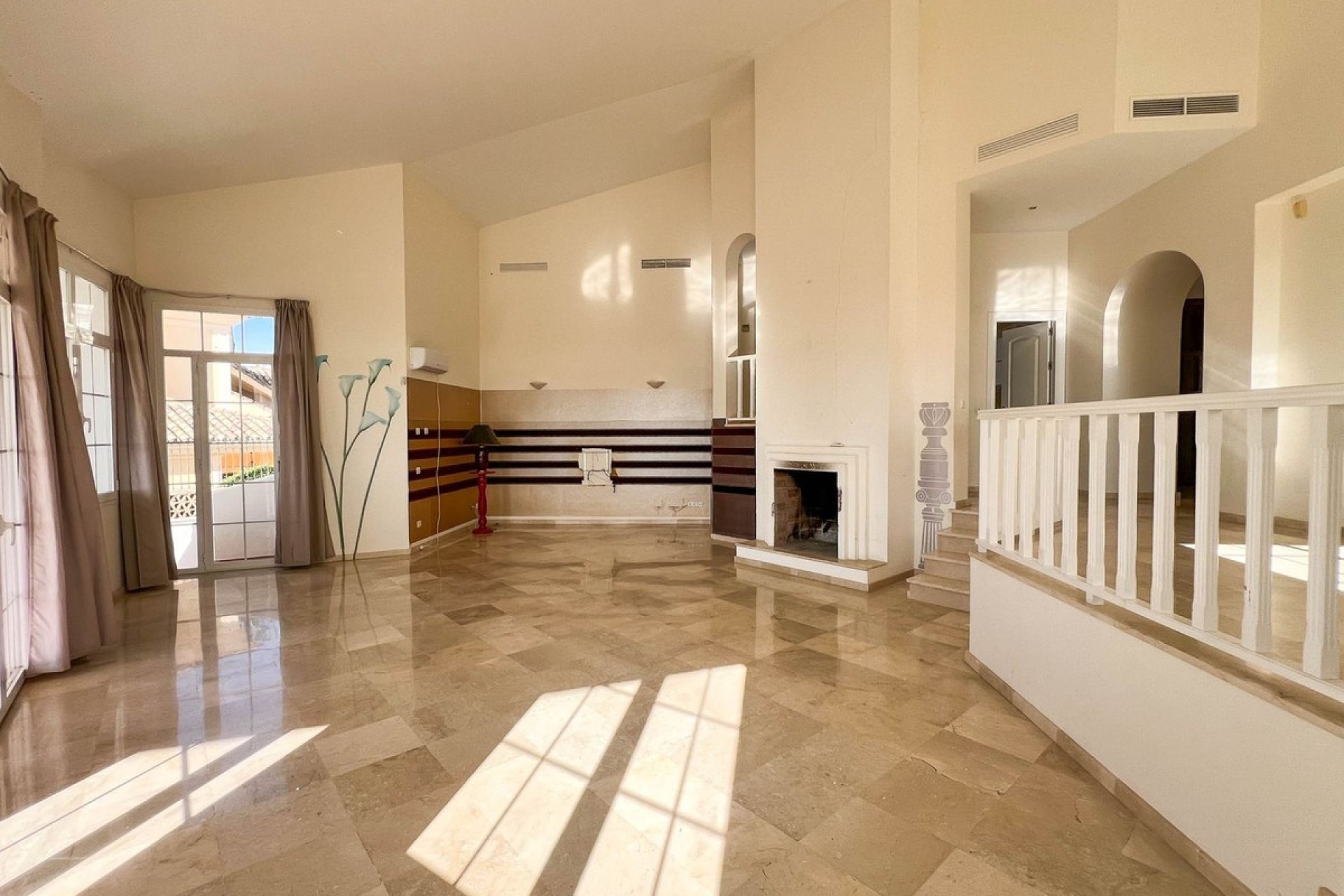 Resale - Villa - Benahavís - La Quinta