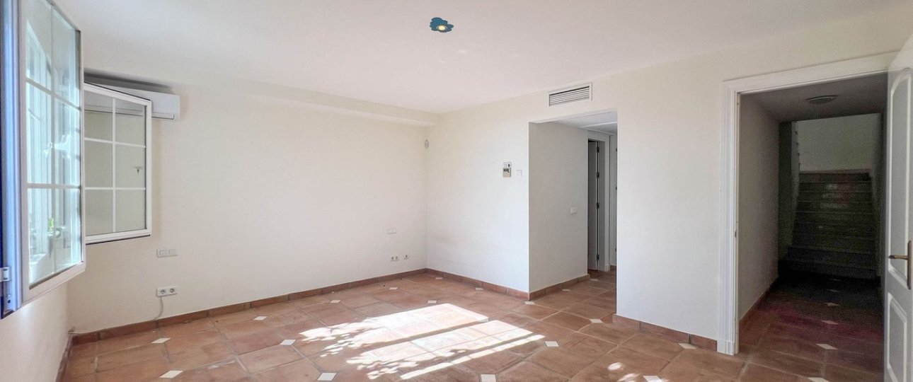 Resale - Villa - Benahavís - La Quinta