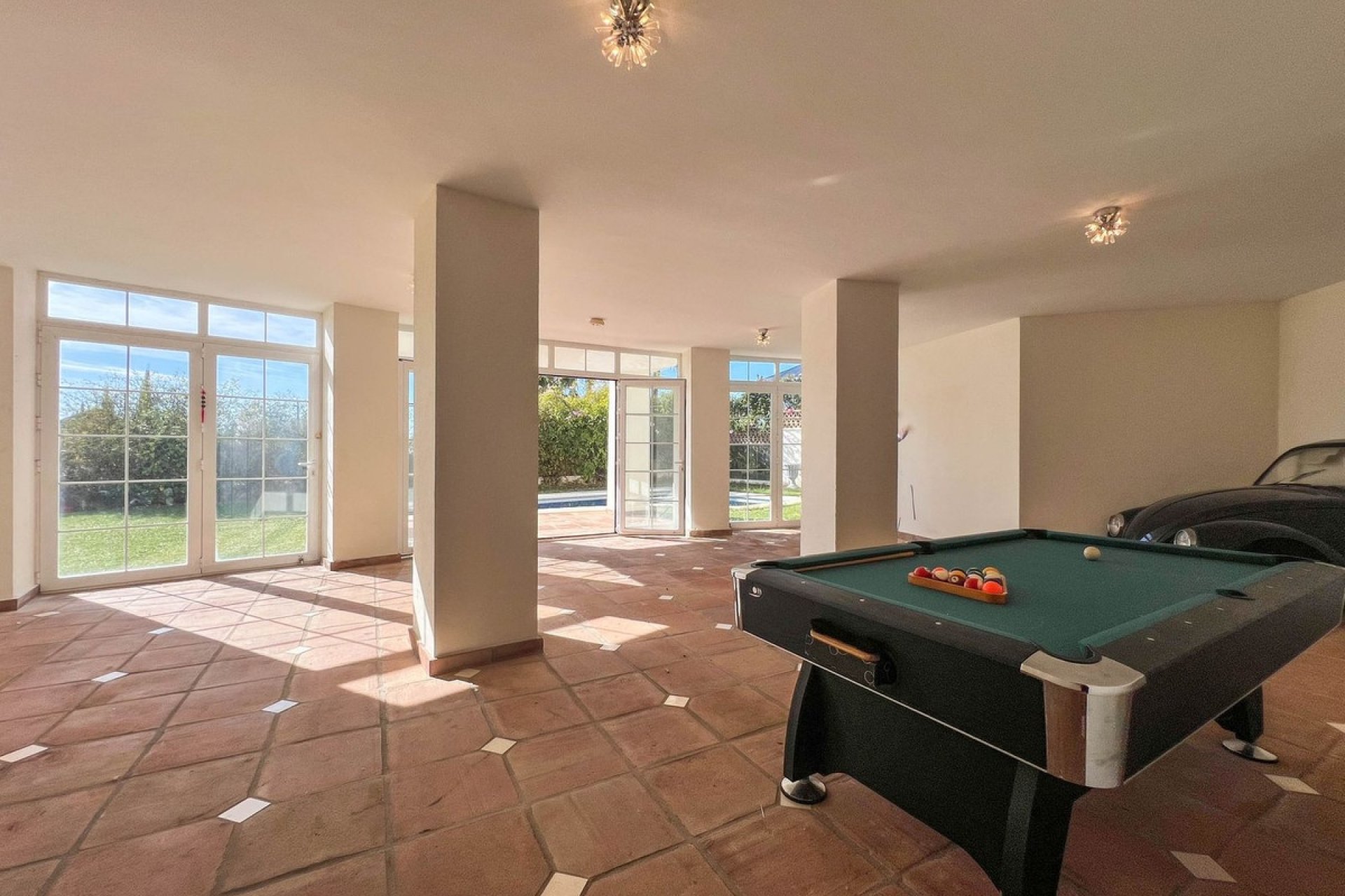 Resale - Villa - Benahavís - La Quinta