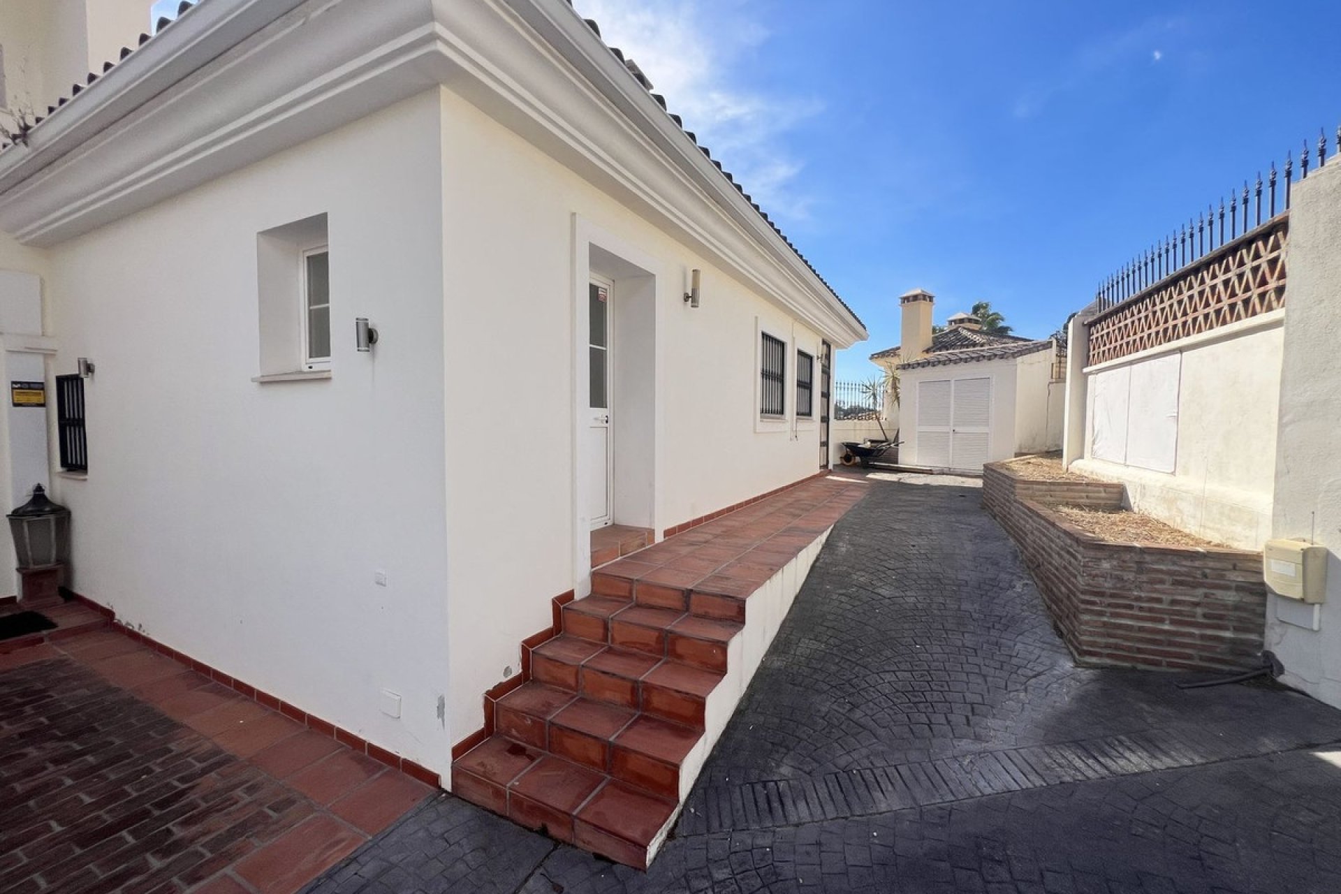 Resale - Villa - Benahavís - La Quinta