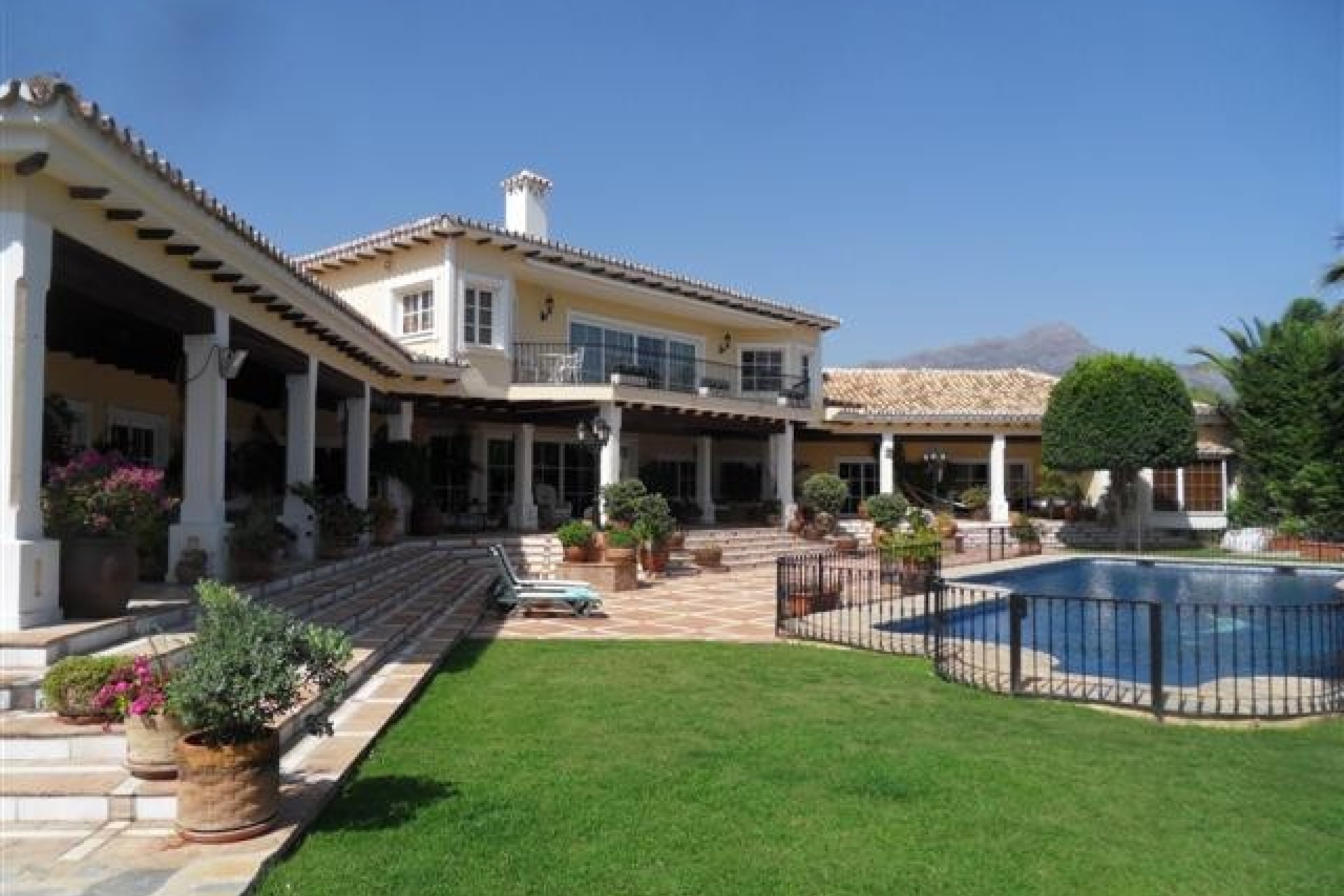 Resale - Villa - Benahavís - La Quinta