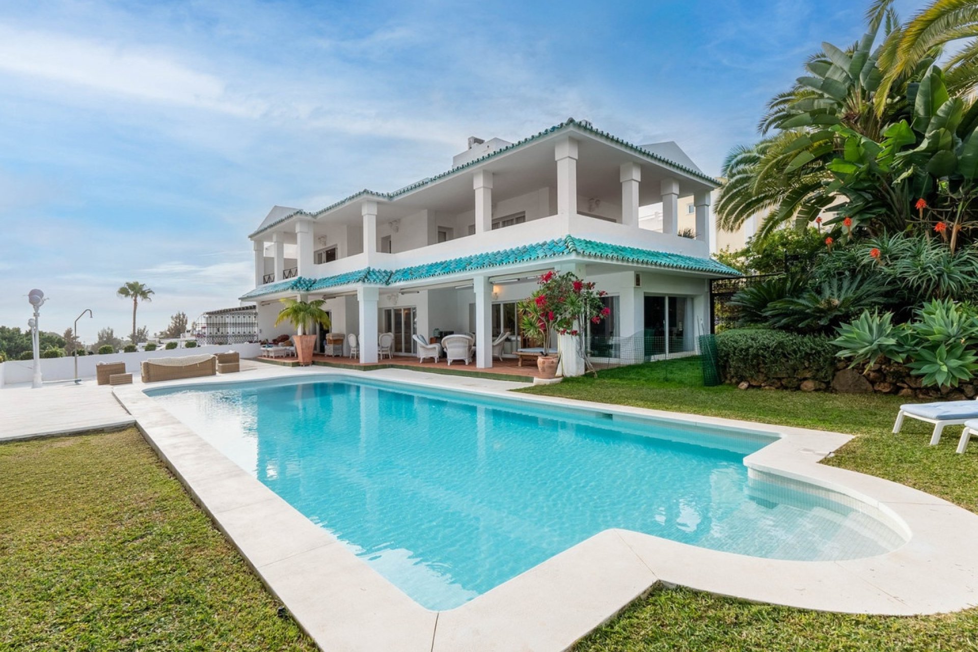 Resale - Villa - Benahavís - La Quinta
