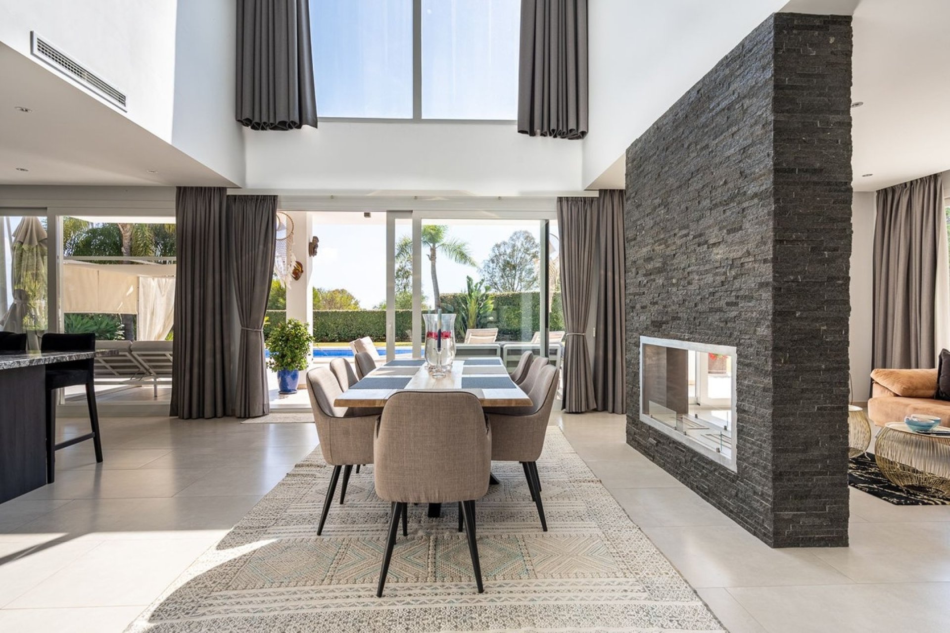 Resale - Villa - Benahavís - La Quinta