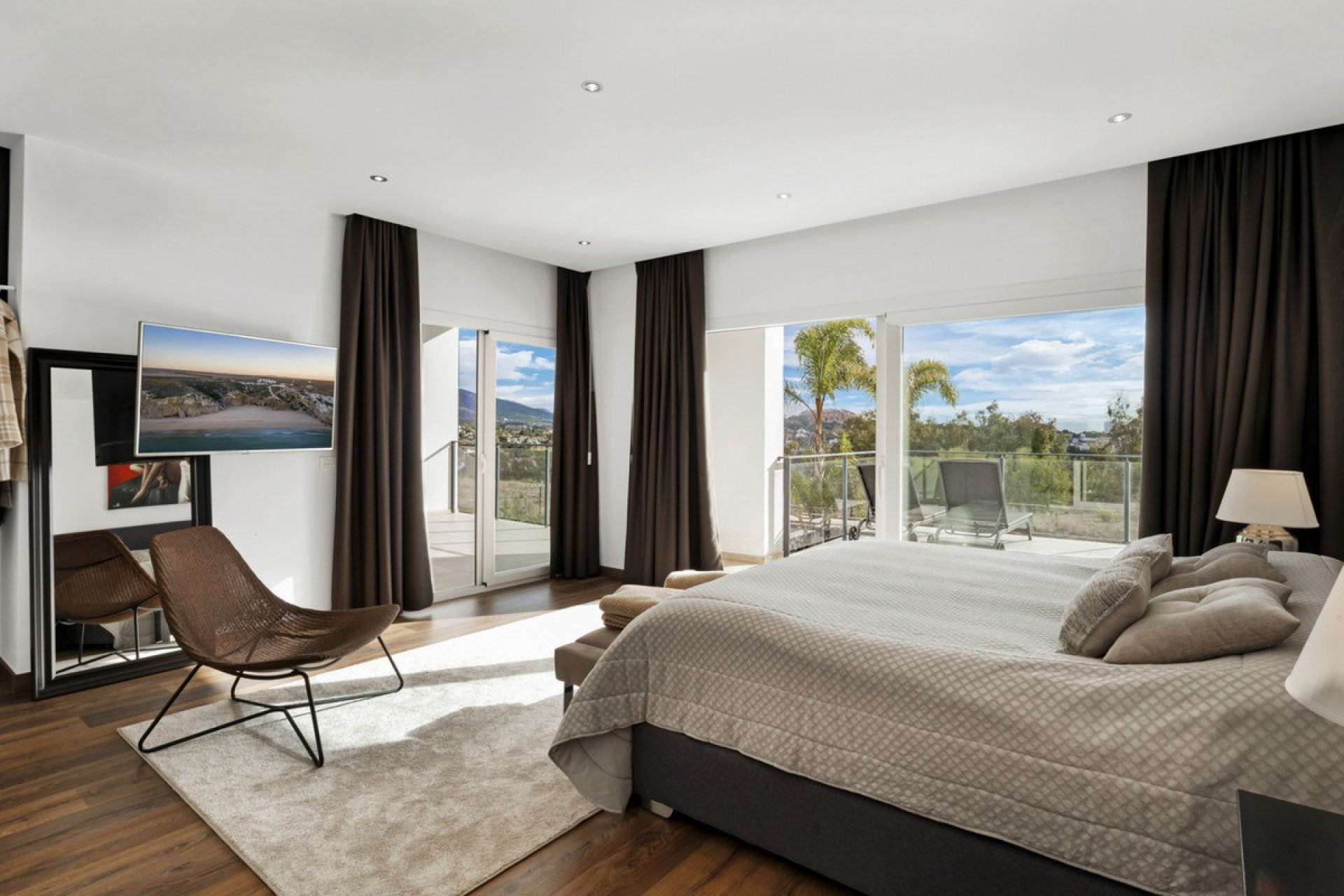 Resale - Villa - Benahavís - La Quinta