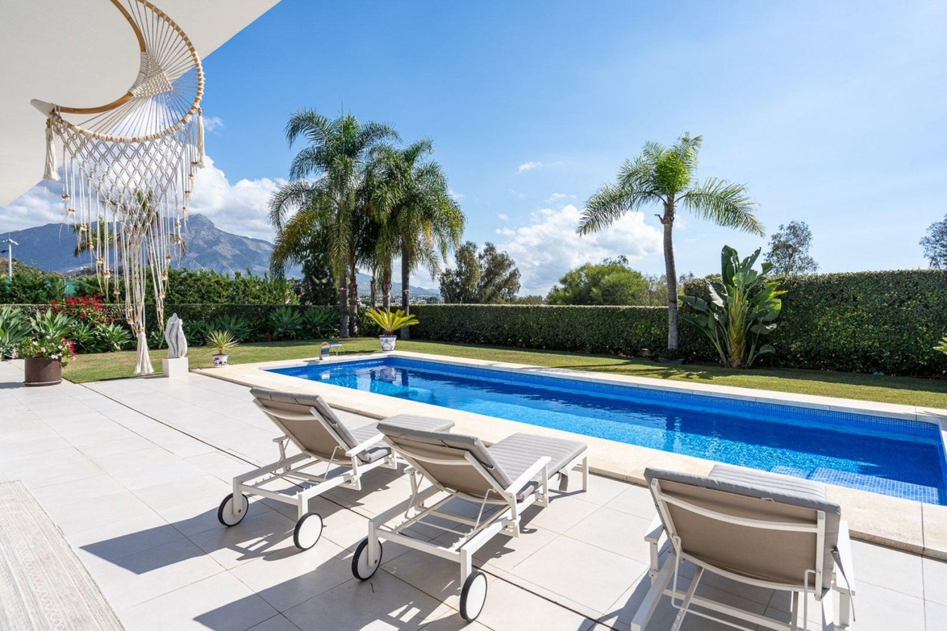 Resale - Villa - Benahavís - La Quinta
