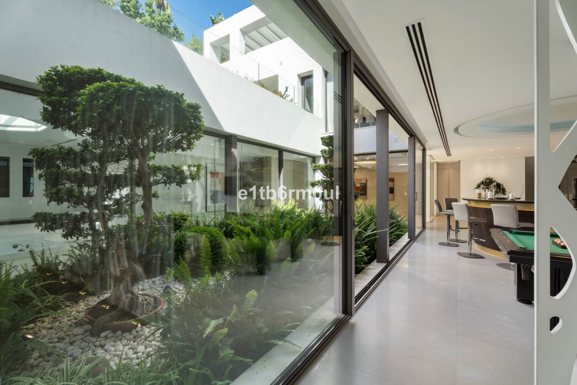 Resale - Villa - Benahavís - La Quinta