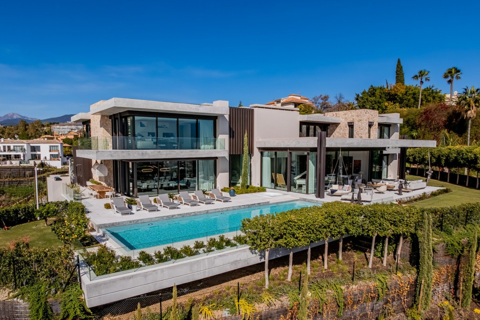 Resale - Villa - Benahavís - La Quinta