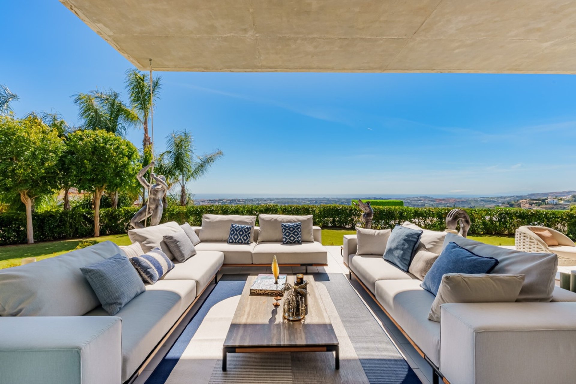 Resale - Villa - Benahavís - La Quinta