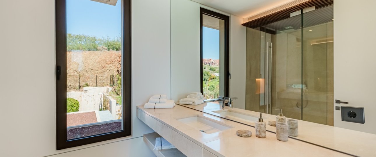 Resale - Villa - Benahavís - La Quinta