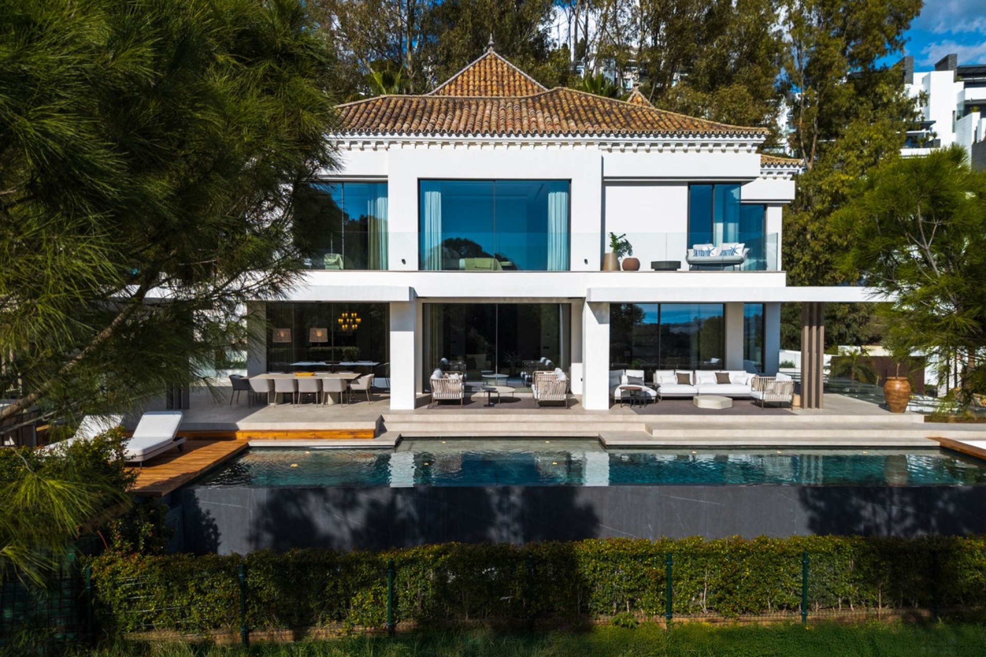Resale - Villa - Benahavís - La Quinta