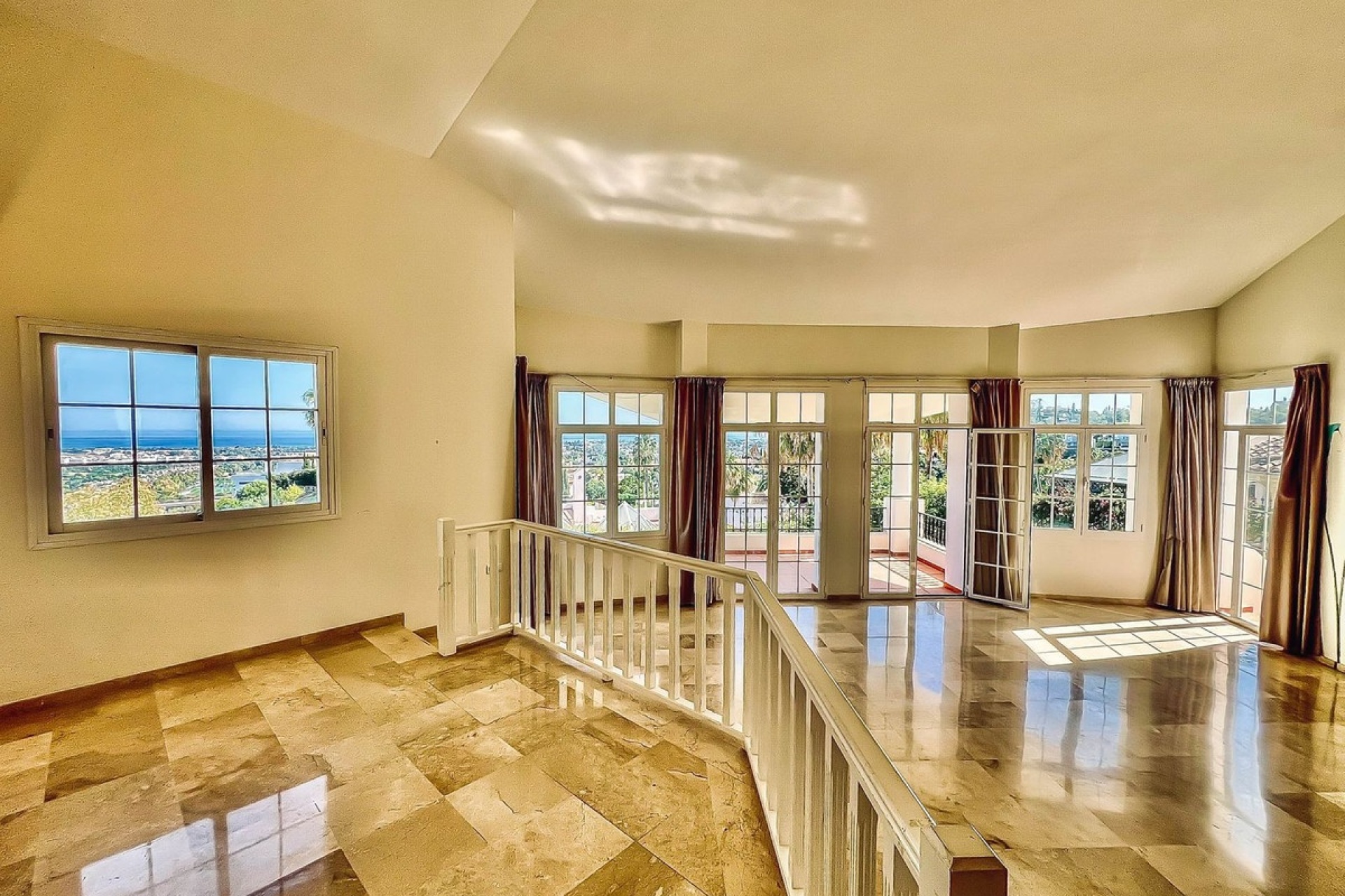 Resale - Villa - Benahavís - La Quinta