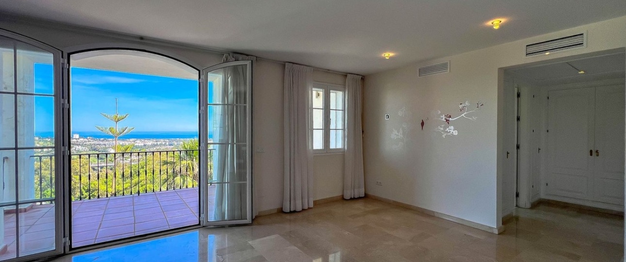 Resale - Villa - Benahavís - La Quinta