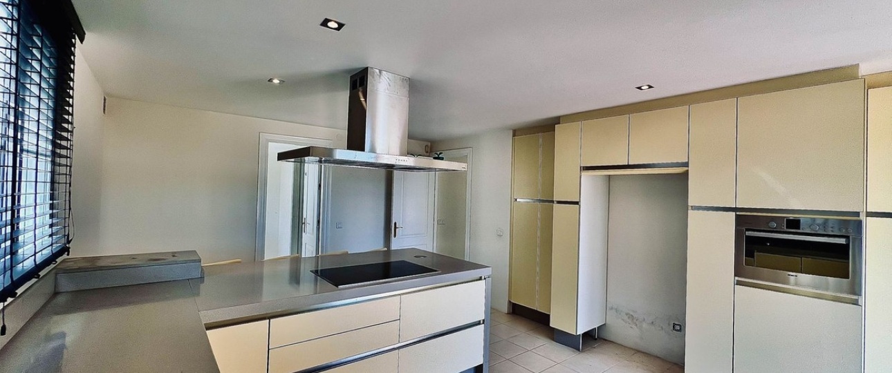 Resale - Villa - Benahavís - La Quinta
