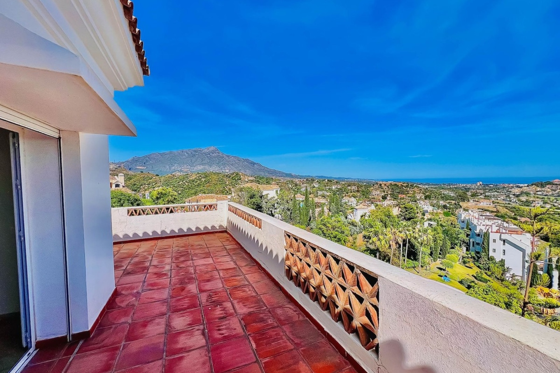 Resale - Villa - Benahavís - La Quinta