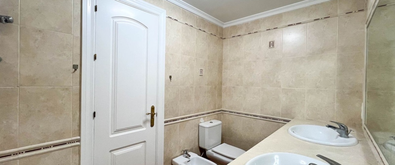 Resale - Villa - Benahavís - La Quinta