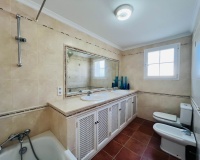 Resale - Villa - Benahavís - La Quinta