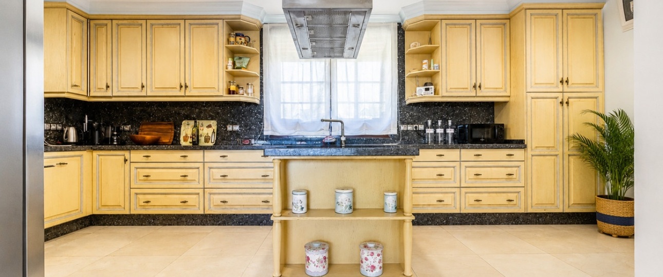 Resale - Villa - Benahavís - La Quinta