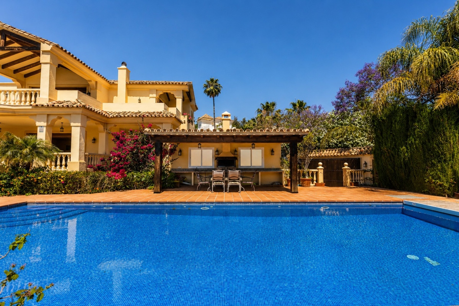 Resale - Villa - Benahavís - La Quinta